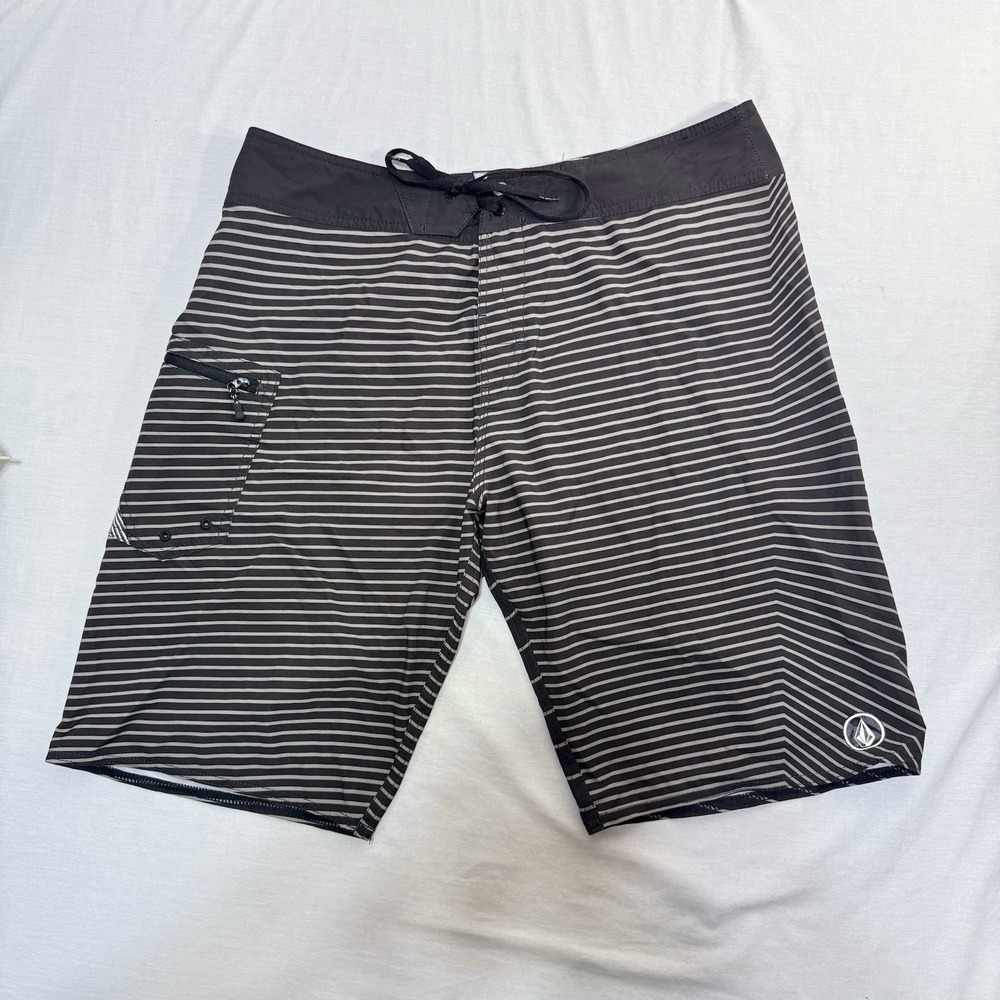 Volcom Levitation Board Shorts Mens Large Black Grayā Pocket Inseam 10.5"